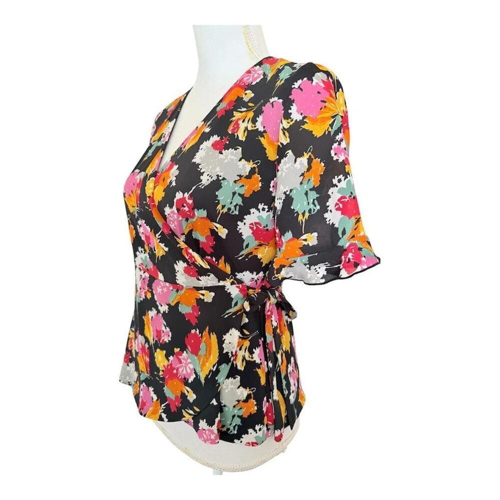 NWT Zara Trafaluc Women's Abstract Multicolor Floral Wrap Blouse Size M - Picture 2 of 8